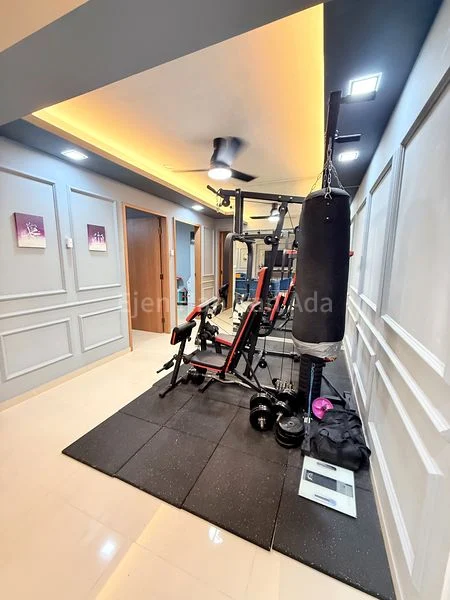 5 Room (5I) HDB for Sale in  463A Bukit Batok Street 41 - Image 3