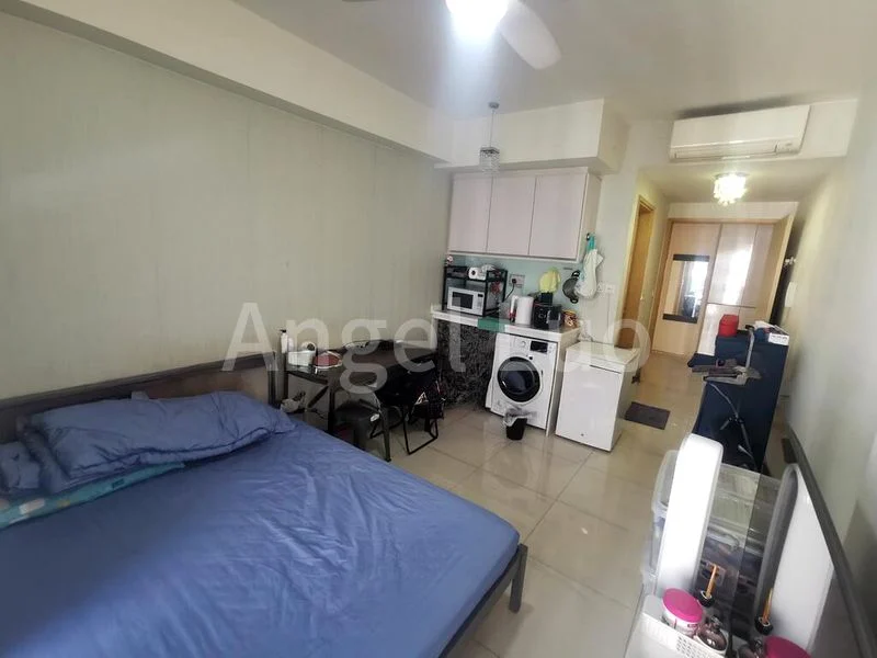 Room (Condo) for Rent in  Forestville - Image 6