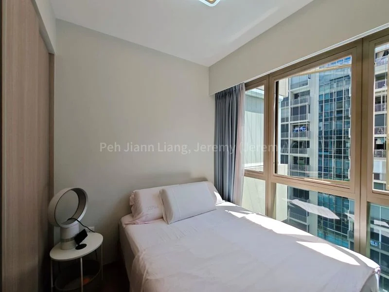 4 Bed Executive Condo for Sale in  The Vales - Image 5