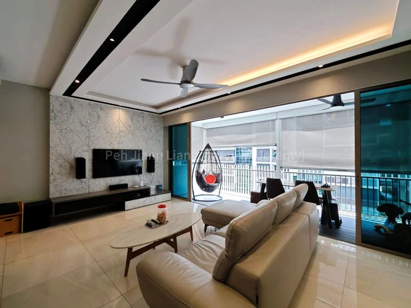 4 Bed Executive Condo for Sale in  The Vales - Image 1