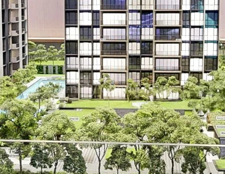 5 Bed Executive Condo for Sale in  Altura - Image 3