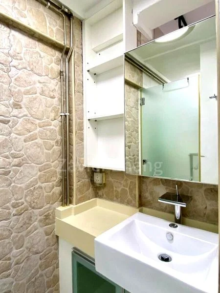 3 Room (3STD) HDB for Rent in  5 Jalan Batu - Image 5