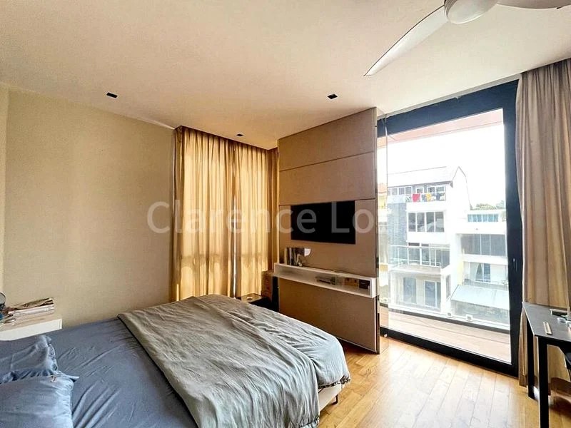 6 Bed Semi-Detached House (Landed) for Rent in  Green Lane - Image 7