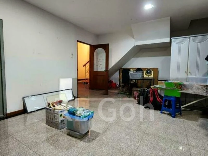 6 Bed Semi-Detached House (Landed) for Sale in  Grosvenor View - Image 5