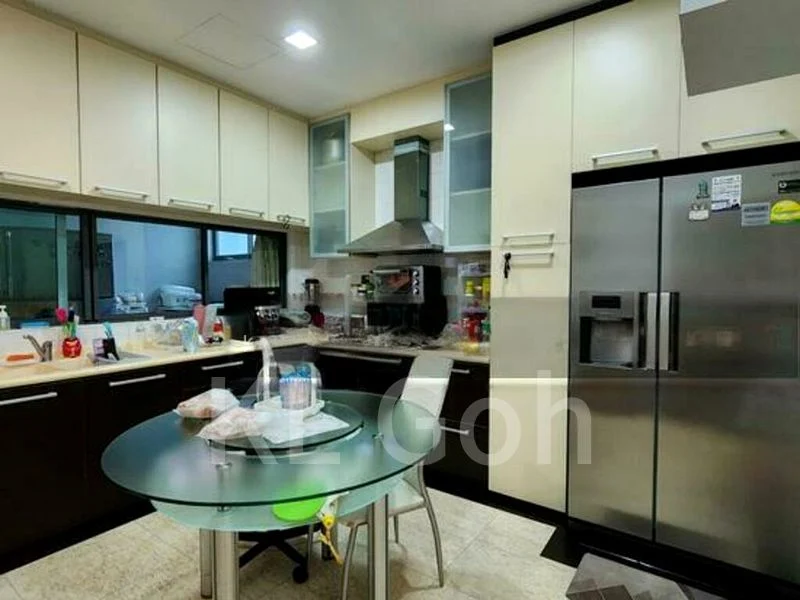 6 Bed Semi-Detached House (Landed) for Sale in  Grosvenor View - Image 9