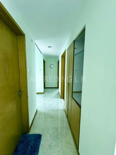 3 Bed Condo for Rent in  The Lakeshore - Image 5