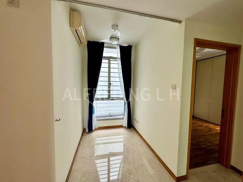 3 Bed Condo for Rent in  The Lakeshore - Image 2