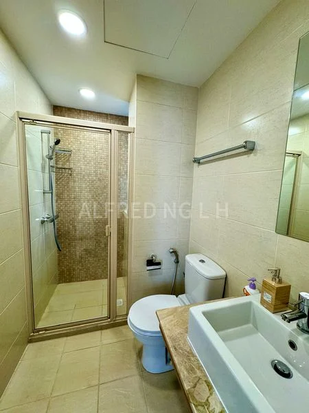 3 Bed Condo for Rent in  The Lakeshore - Image 7