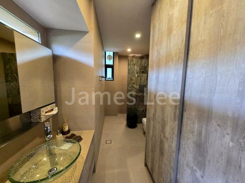 5 Bed Corner Terrace (Landed) for Sale in  Faber Crest - Image 5