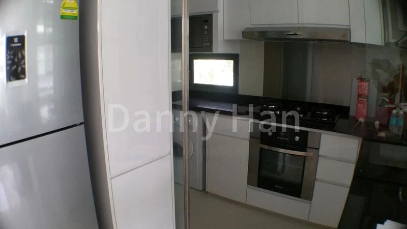 1 Bed Condo for Rent in  Waterfront Isle - Image 4