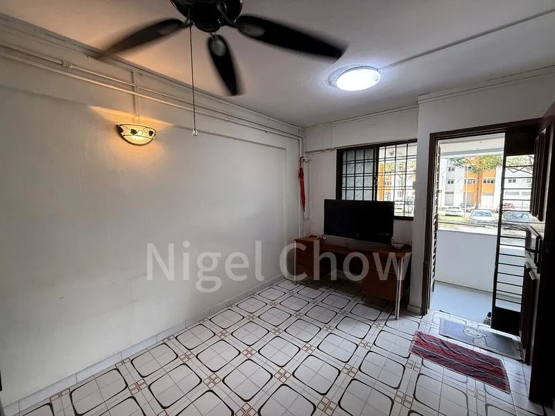 3 Room (3A) HDB for Rent in 124 Ang Mo Kio Avenue 6 - Image 1