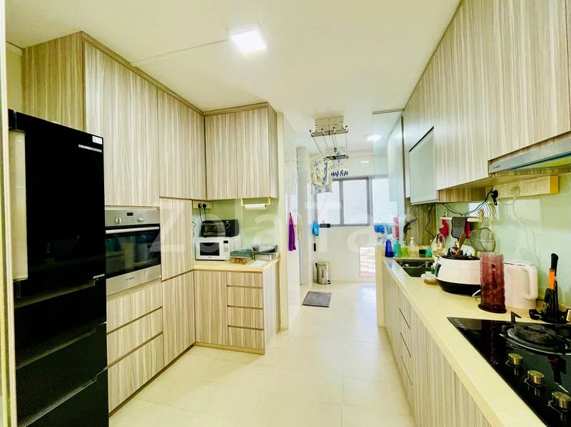 5 Room (5I) HDB for Sale in 173 Hougang Avenue 1 - Image 10