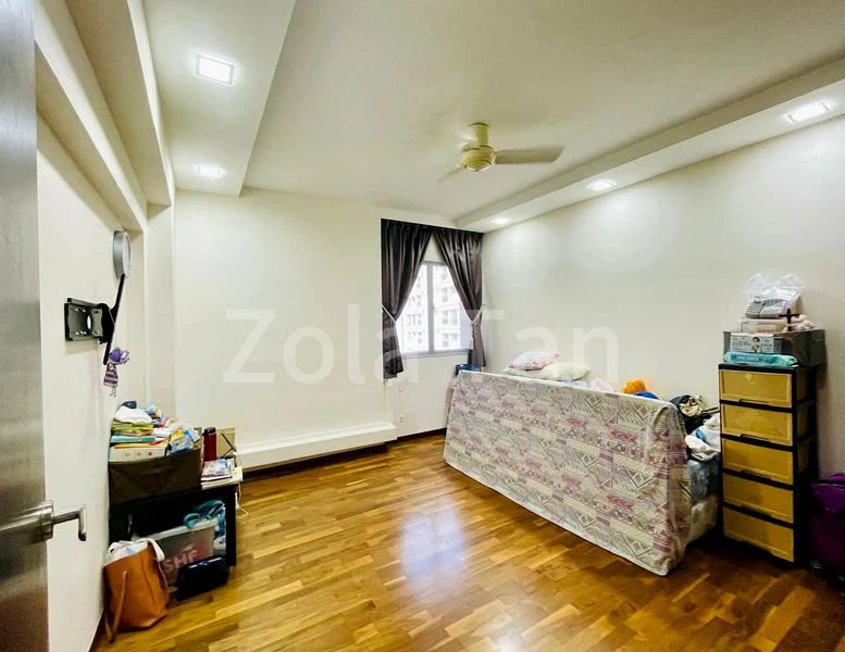 5 Room (5I) HDB for Sale in 173 Hougang Avenue 1 - Image 6