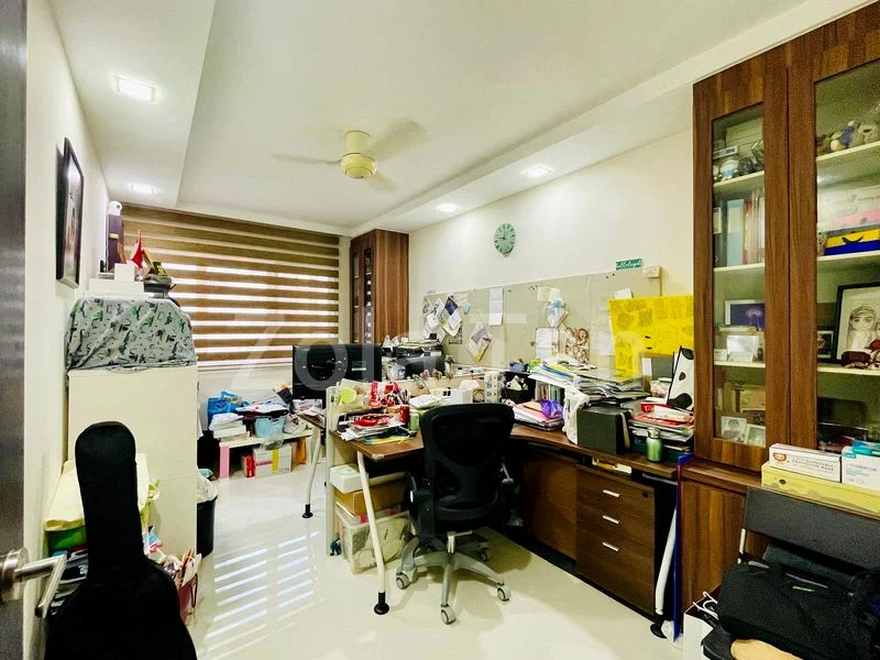 5 Room (5I) HDB for Sale in 173 Hougang Avenue 1 - Image 7