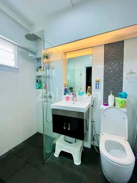 5 Room (5I) HDB for Sale in 173 Hougang Avenue 1 - Image 8