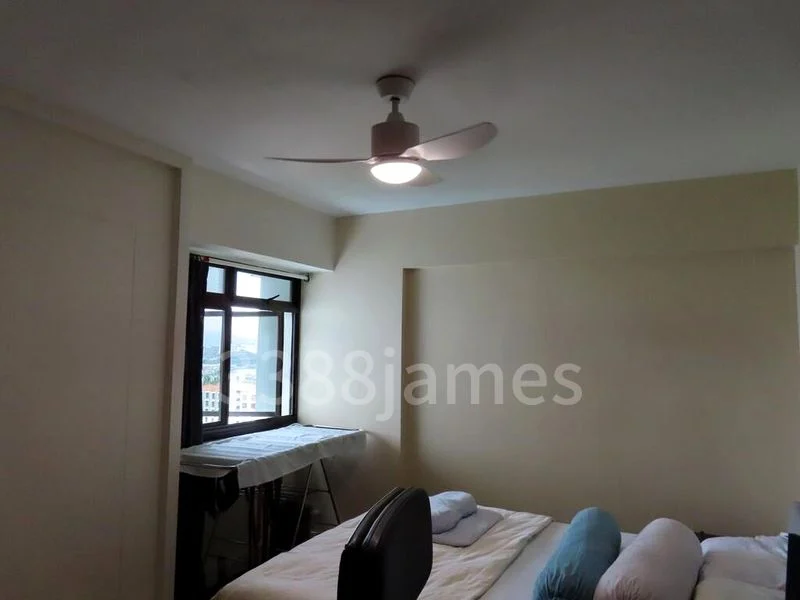 5 Room (5I) HDB for Rent in 18 Dover Crescent - Image 3