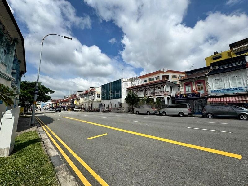 Food & Beverage for Rent: Geylang Road Corner Coffeeshop - Image 1