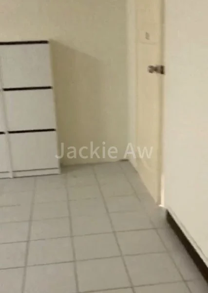 Room (Condo) for Rent in Avon Park - Image 8