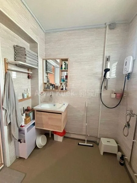 5 Room (5I) HDB for Sale in  836 Woodlands Street 83 - Image 5