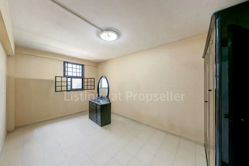 3 Room (3STD) HDB for Sale in 84 Commonwealth Close - Image 9