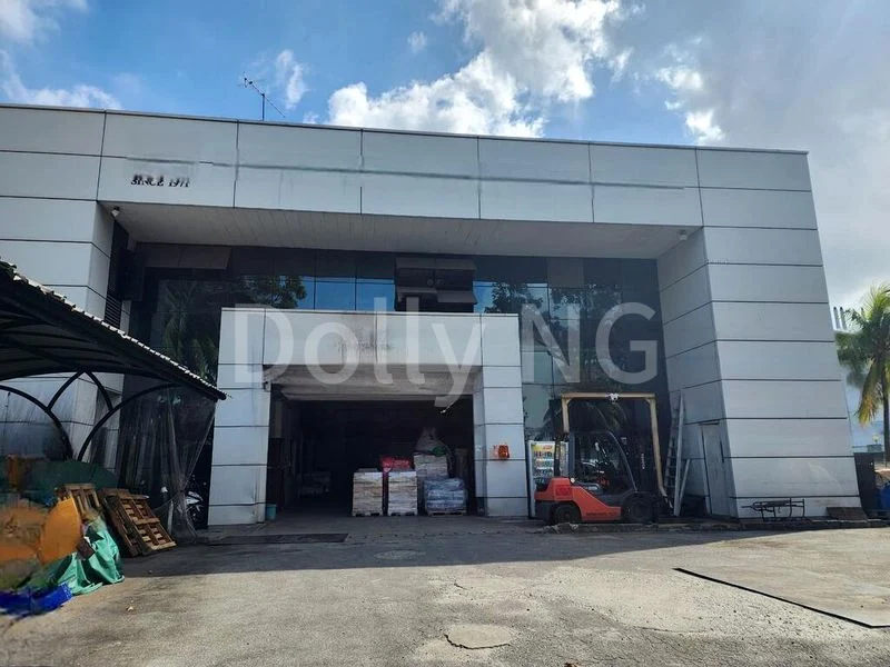 Corner Terrace with 2 Access Points - Image 5