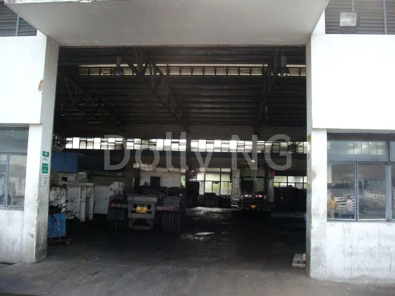 Corner Terrace with 2 Access Points - Image 2