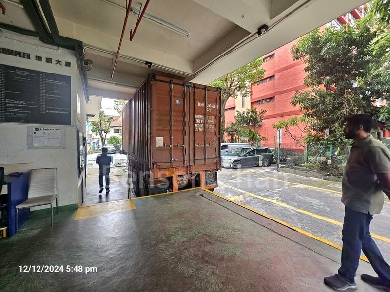 Warehouse for Rent: Shun Li Industrial Complex - Image 2