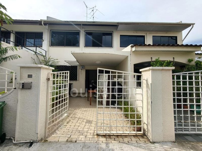 4 Bed Terraced House (Landed) for Rent in  Pine Court - Image 8