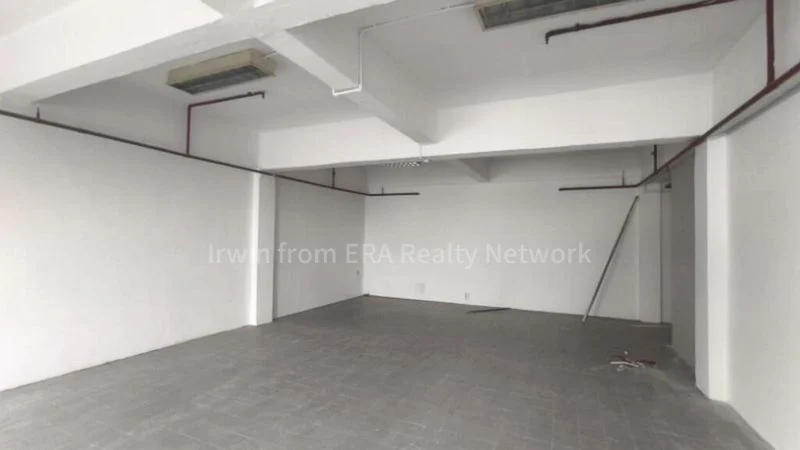 Light Industrial (B1) for Rent: Tong Lee Building - Image 8