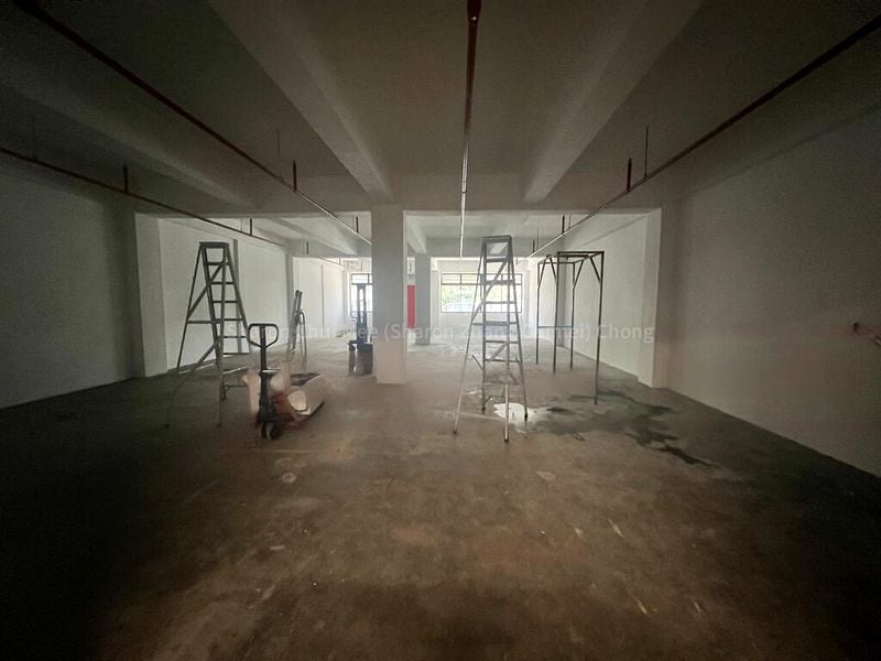 Light Industrial (B1) for Rent: 1093 Lower Delta Road - Image 1