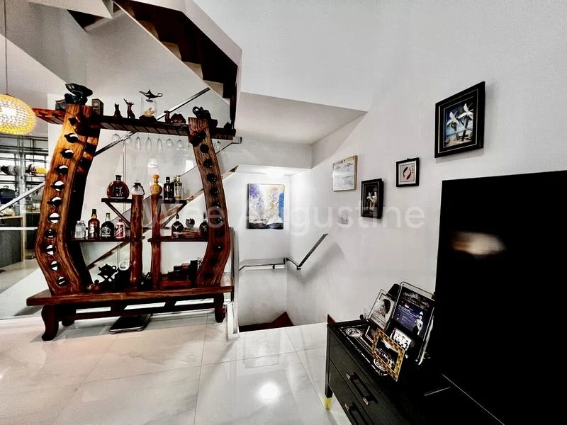 5 Bed Cluster House (Landed) for Sale in  Hillsta - Image 3