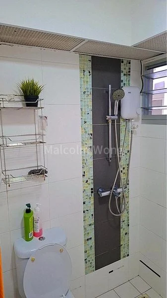 Common Room (HDB) for Rent in  494D Tampines Street 43 - Image 3
