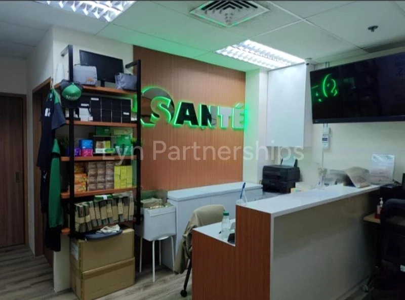 Office for Rent: Peninsula Plaza - Image 2