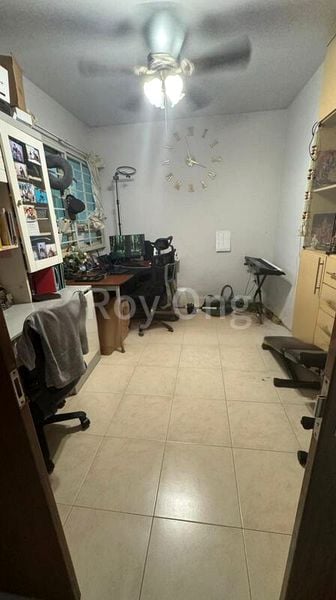 Executive HDB for Sale in  111 Edgefield Plains - Image 2