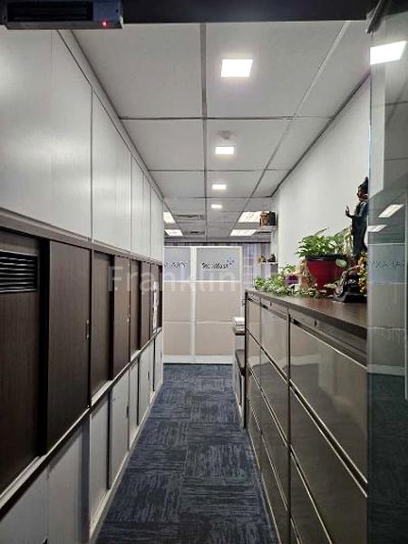 Office for Rent in  Tong Eng Building - Image 4