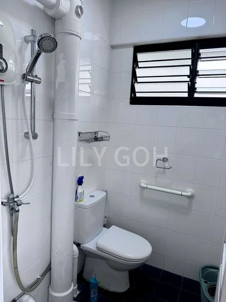 3 Room (3NG) HDB for Rent in  471 Ang Mo Kio Avenue 10 - Image 3