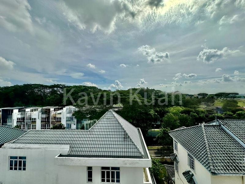 6 Bed Terraced House (Landed) for Sale in  Jalan Kayu Estate - Image 10