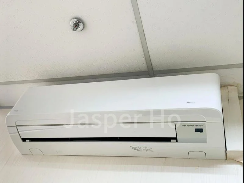 Light Industrial (B1) for Rent: Fu Tsu Building - Image 4