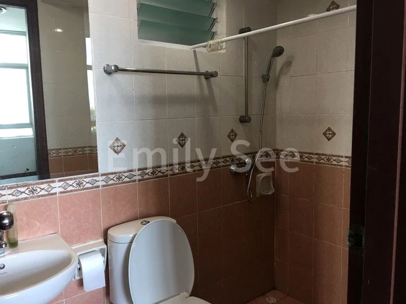 2 Bed Condo for Rent in Maysprings - Image 4