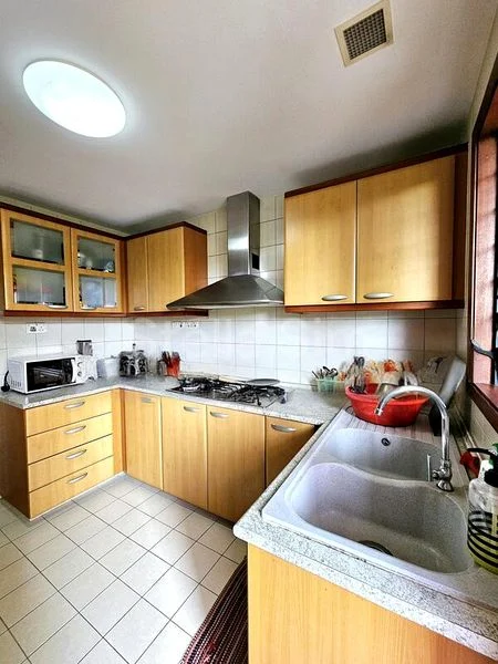 2 Bed Condo for Sale in  Carissa Park Condominium - Image 9