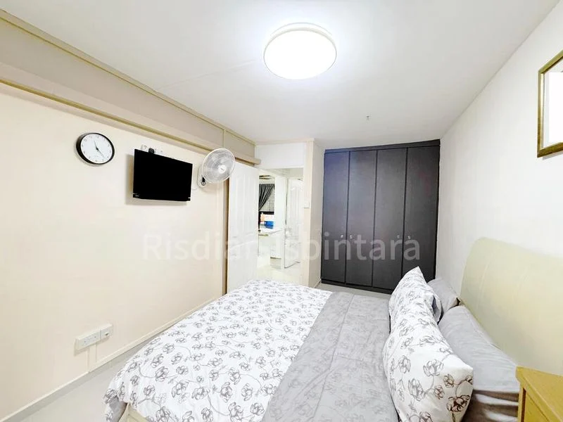 3 Room (3NG) HDB for Sale in  706 Yishun Avenue 5 - Image 4