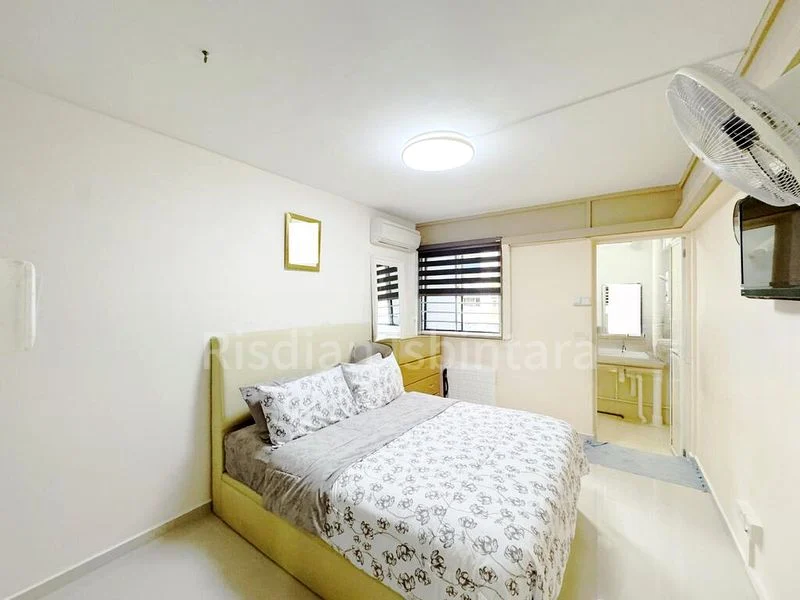3 Room (3NG) HDB for Sale in  706 Yishun Avenue 5 - Image 5