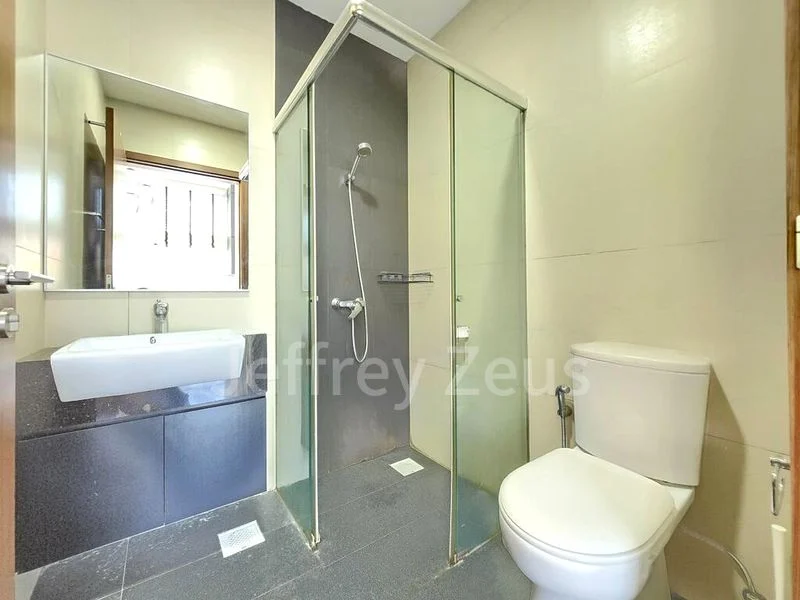 Studio Condo for Rent in  Parc Elegance - Image 9