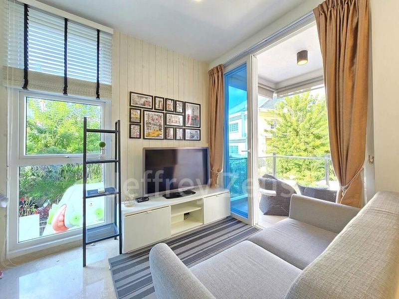 Studio Condo for Rent in  Parc Elegance - Image 1