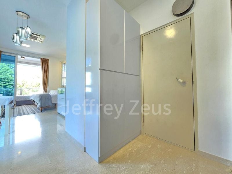 Studio Condo for Rent in  Parc Elegance - Image 10