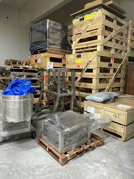 Light Industrial (B1) for Rent: Senang Crescent - Image 1