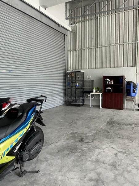 Light Industrial (B1) for Rent: Senang Crescent - Image 3