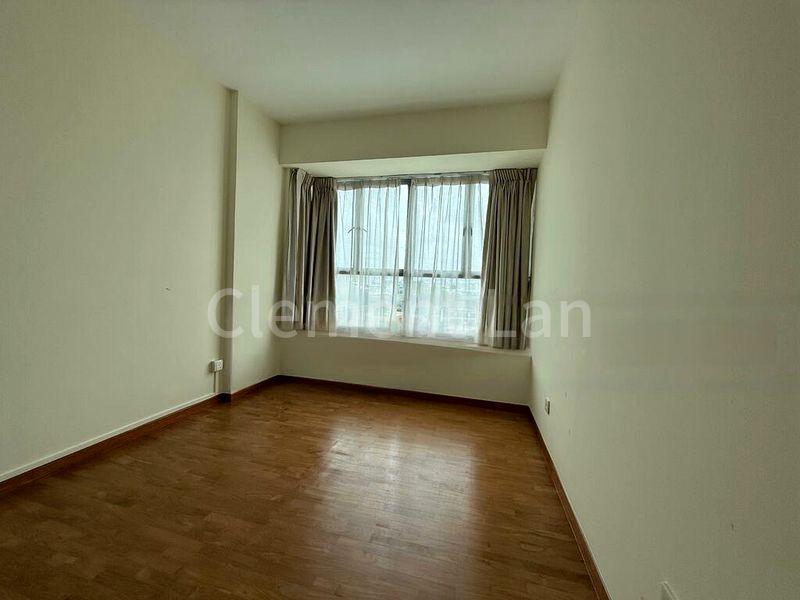 3 Bed Condo for Rent in  The Yardley - Image 5