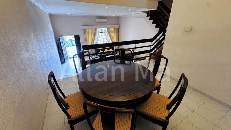 4 Bed Terraced House (Landed) for Sale in  Eastlink - Image 3