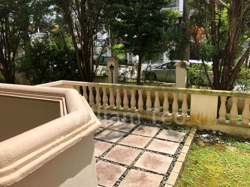 4 Bed Condo for Rent in  La Suisse II - Image 11